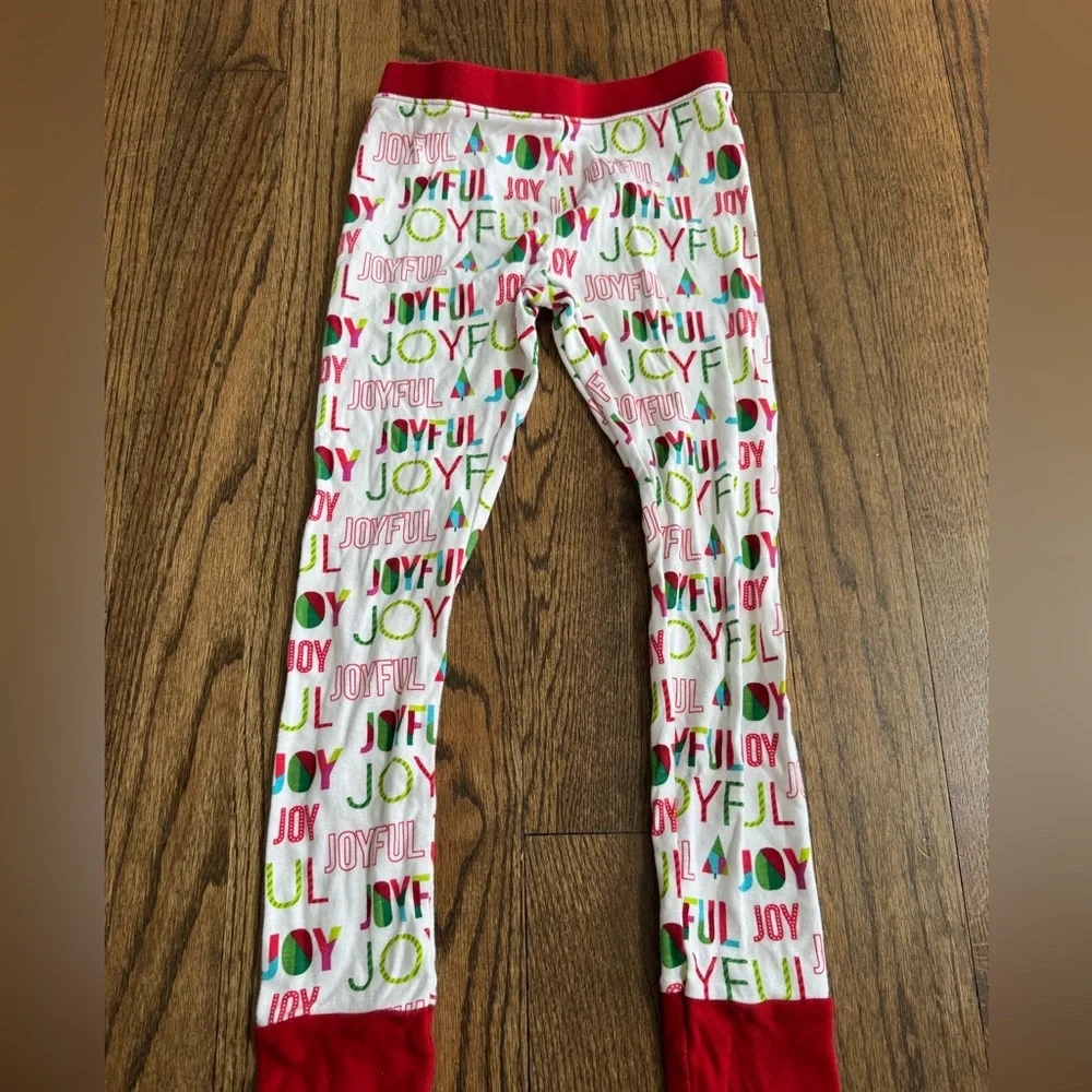 Holiday sets of matching pajamas, size 6